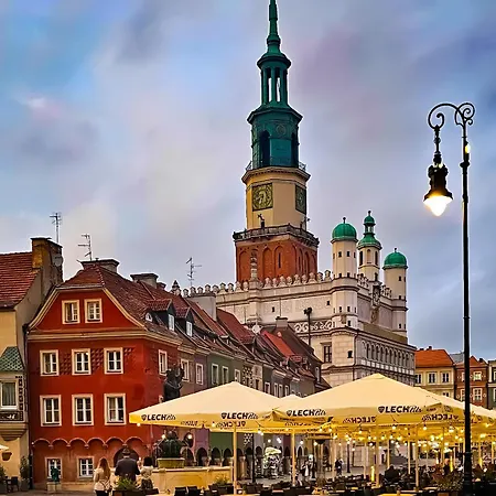 Art In Old Town Apartment Poznan
